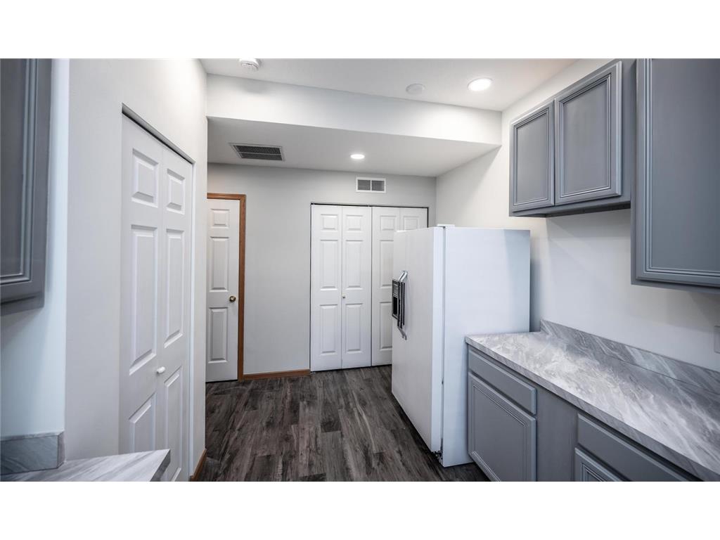 17120 Embers Avenue #208 Lakeville MN 55024 7082719 image11