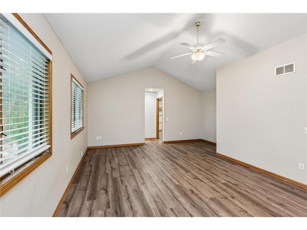 17123 Jonathan Court Lakeville MN 55044 7088100 image25