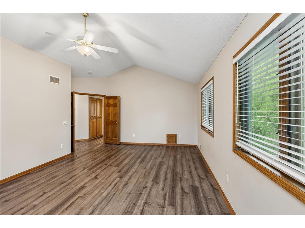 17123 Jonathan Court Lakeville MN 55044 7088100 image26