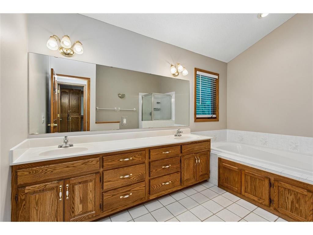 17123 Jonathan Court Lakeville MN 55044 7088100 image27