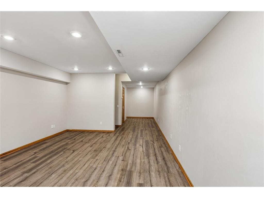 17123 Jonathan Court Lakeville MN 55044 7088100 image34