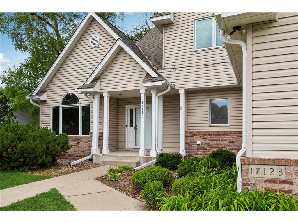 17123 Jonathan Court Lakeville MN 55044 7088100 image4