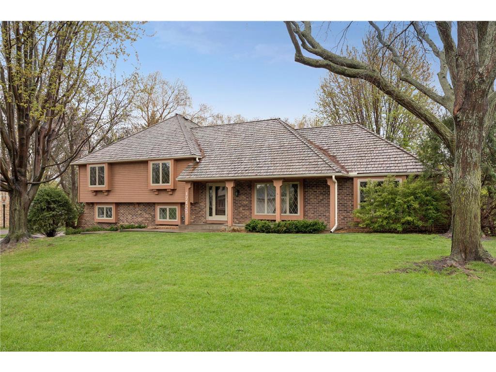 17125 30th Avenue N Plymouth MN 55447 7065570 image1