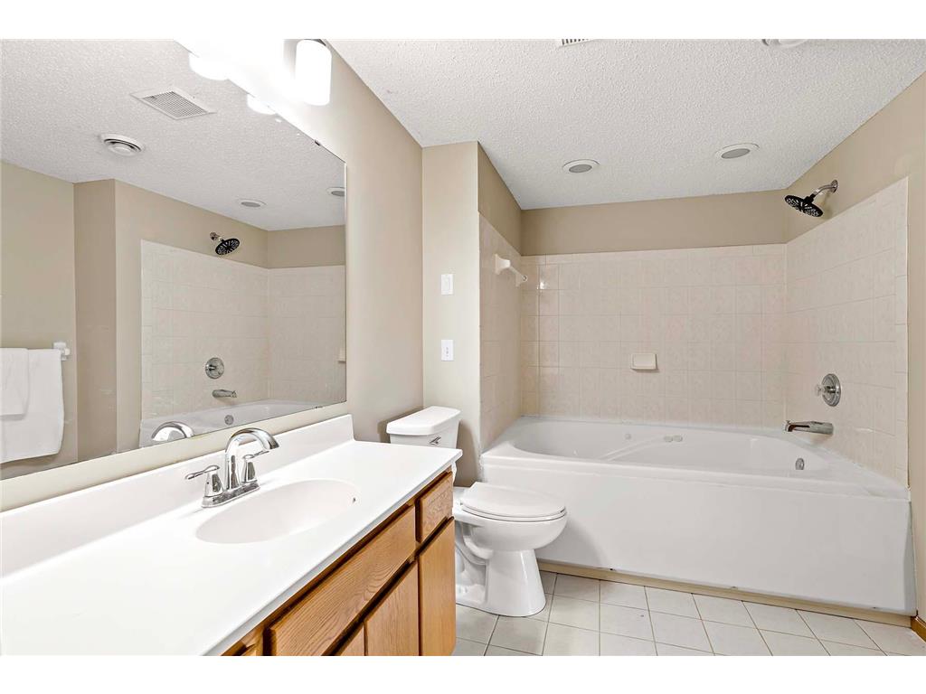 17126 Jonathan Court Lakeville MN 55044 7031947 image37