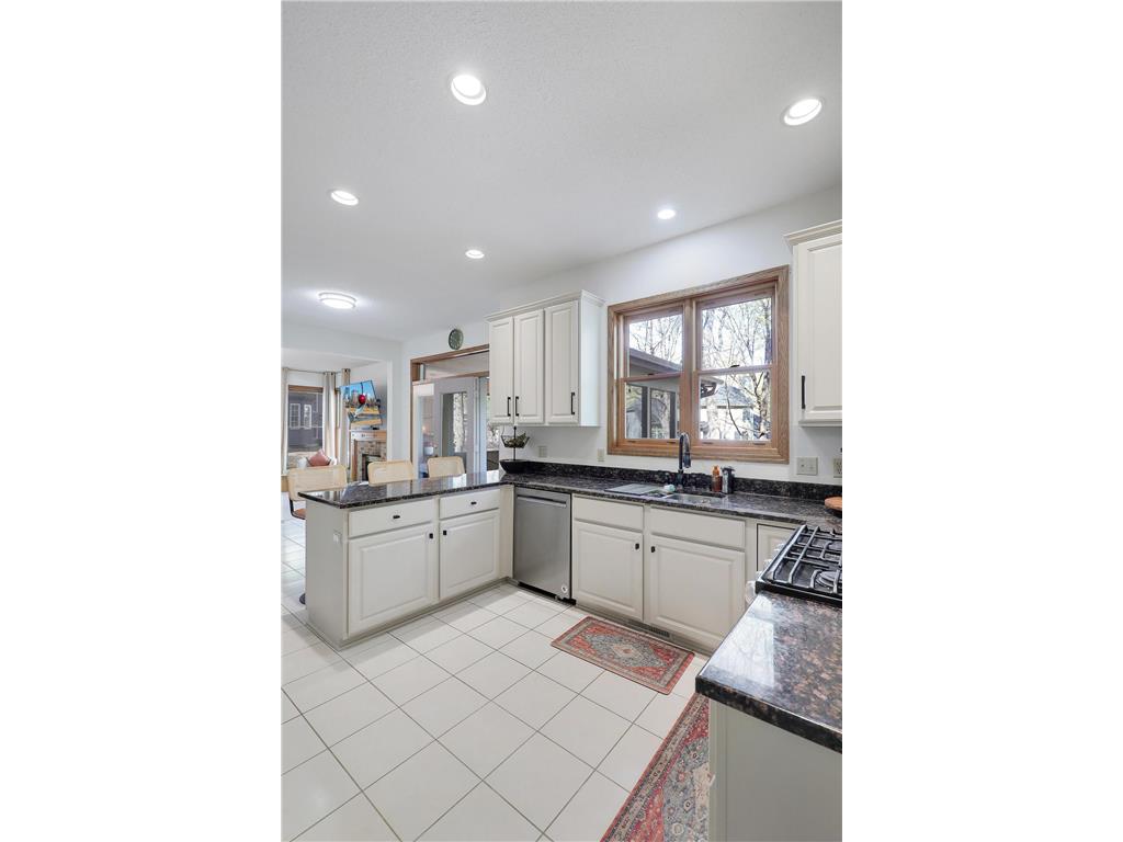 17126 New Market Drive Eden Prairie MN 55347 7027275 image34