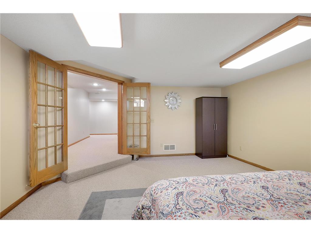 17126 New Market Drive Eden Prairie MN 55347 7027275 image64