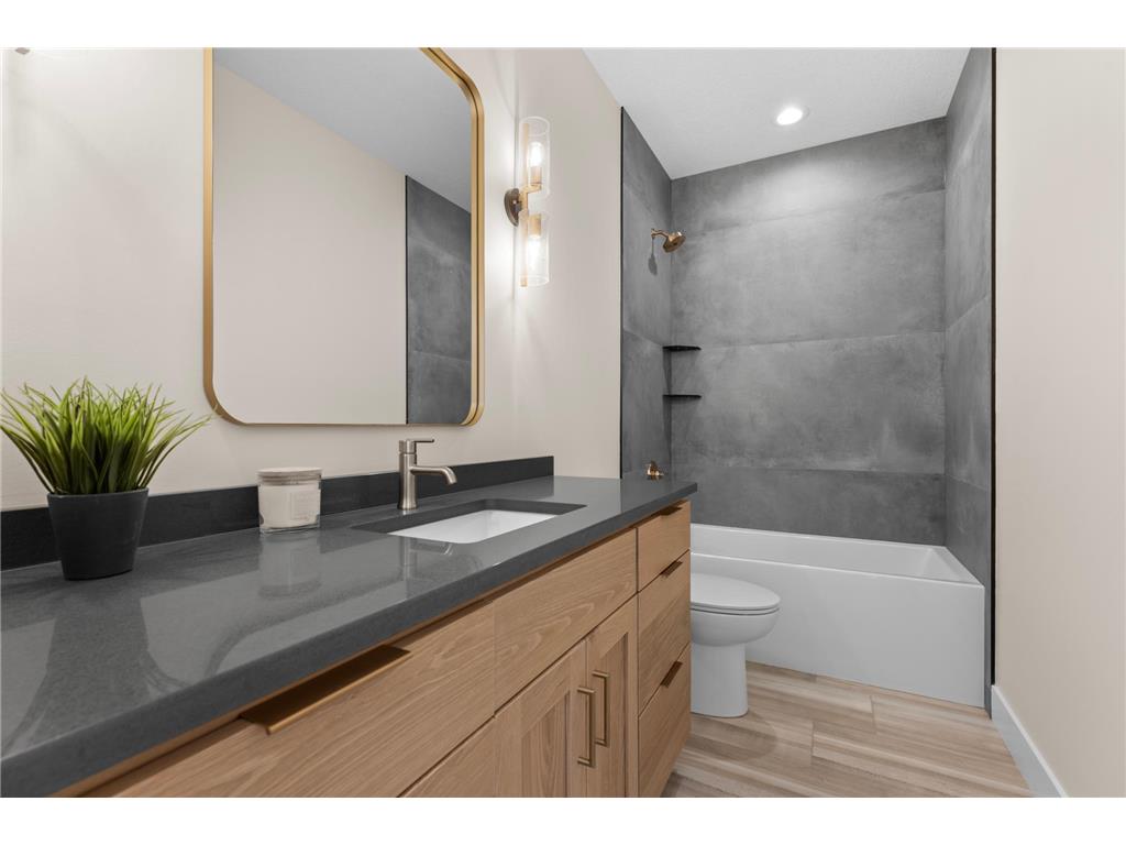 1713 Boelter Estates Drive NW Rochester MN 55901 7054823 image22