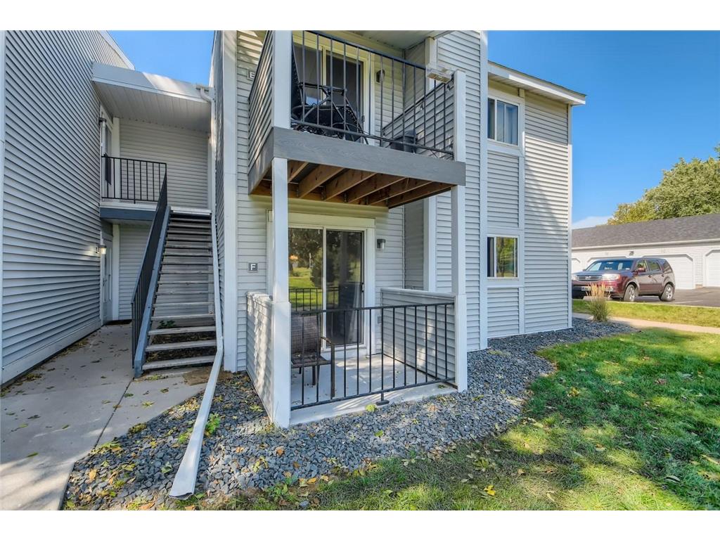 1713 Fulham Street #F Lauderdale MN 55113 6822537 image1