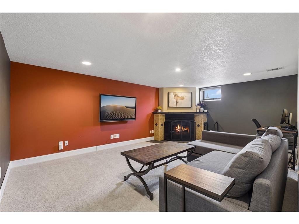 1713 Independence Avenue N Golden Valley MN 55427 7048594 image20