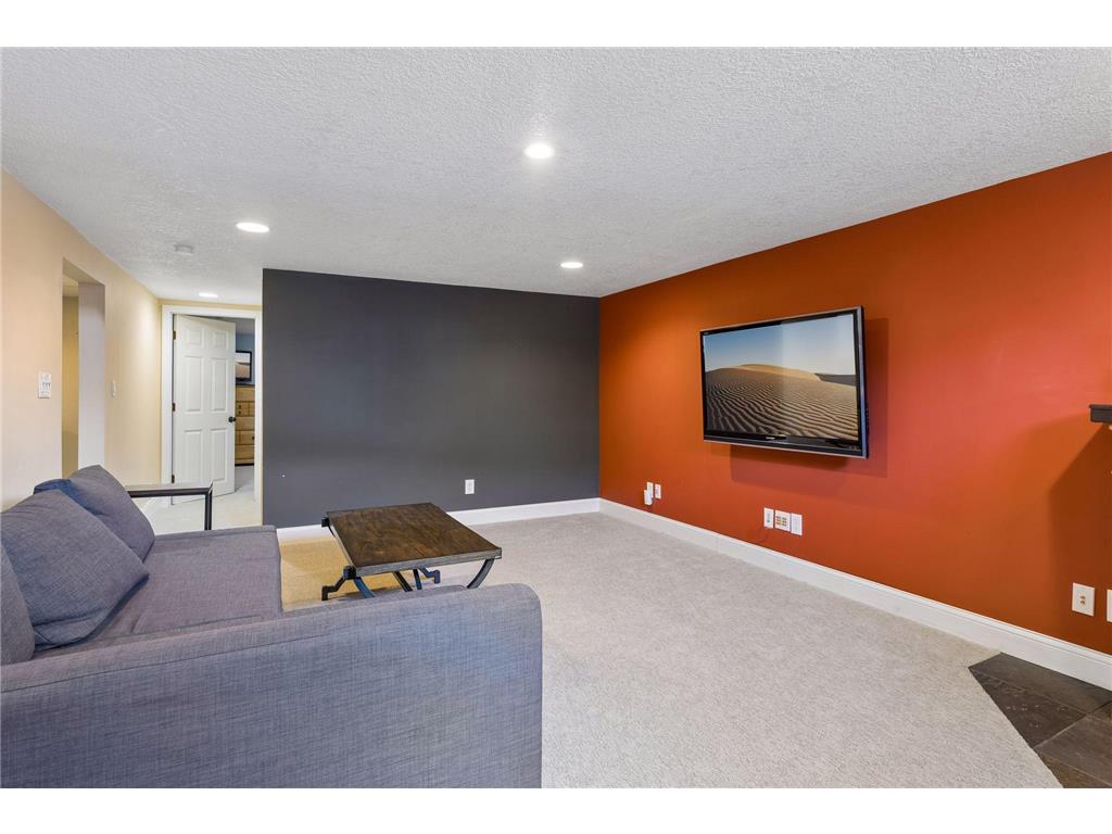 1713 Independence Avenue N Golden Valley MN 55427 7048594 image23