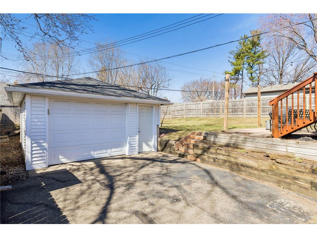 1713 Independence Avenue N Golden Valley MN 55427 7048594 image31