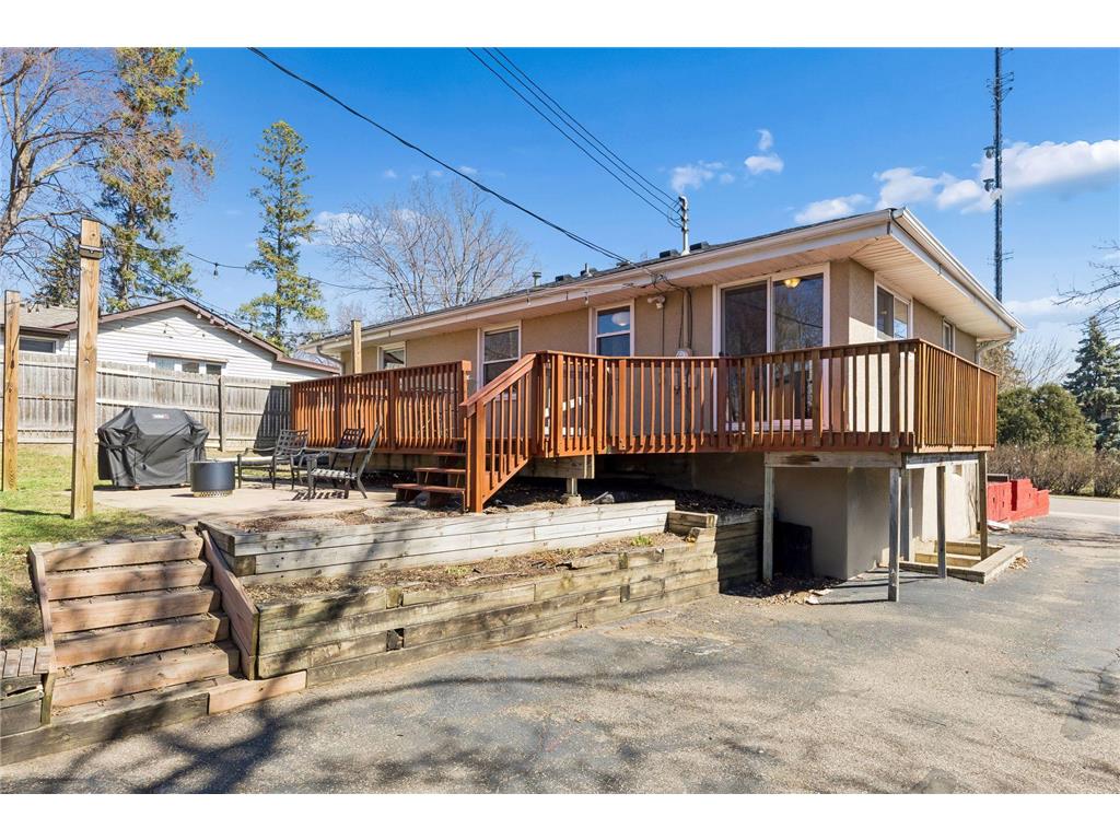 1713 Independence Avenue N Golden Valley MN 55427 7048594 image32