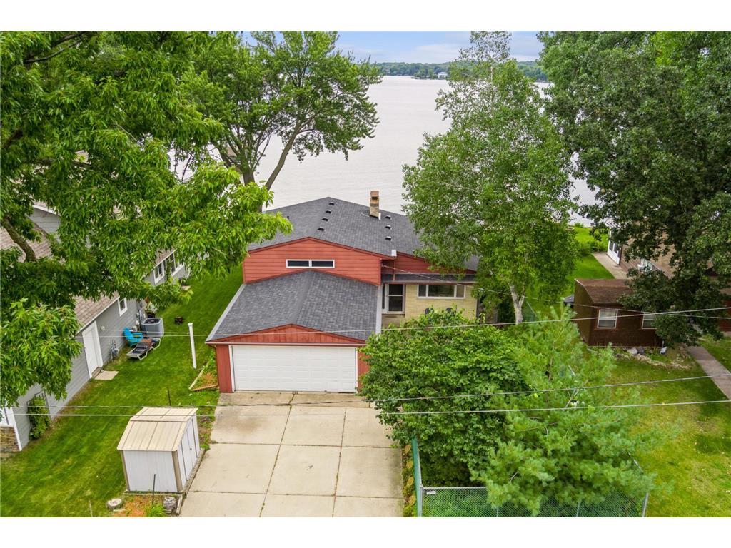 17131 Sunset Avenue Shakopee MN 55379 - Spring 6559436 image1