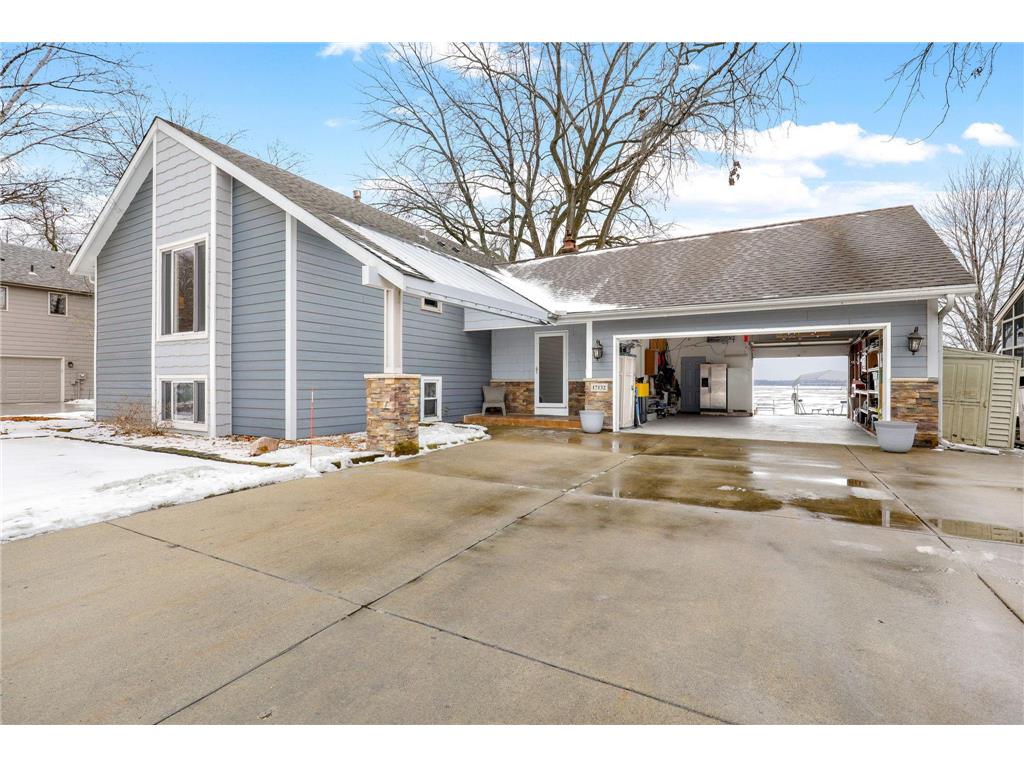 17132 Sunset Trail SW Prior Lake MN 55372 - Spring 6479708 image1