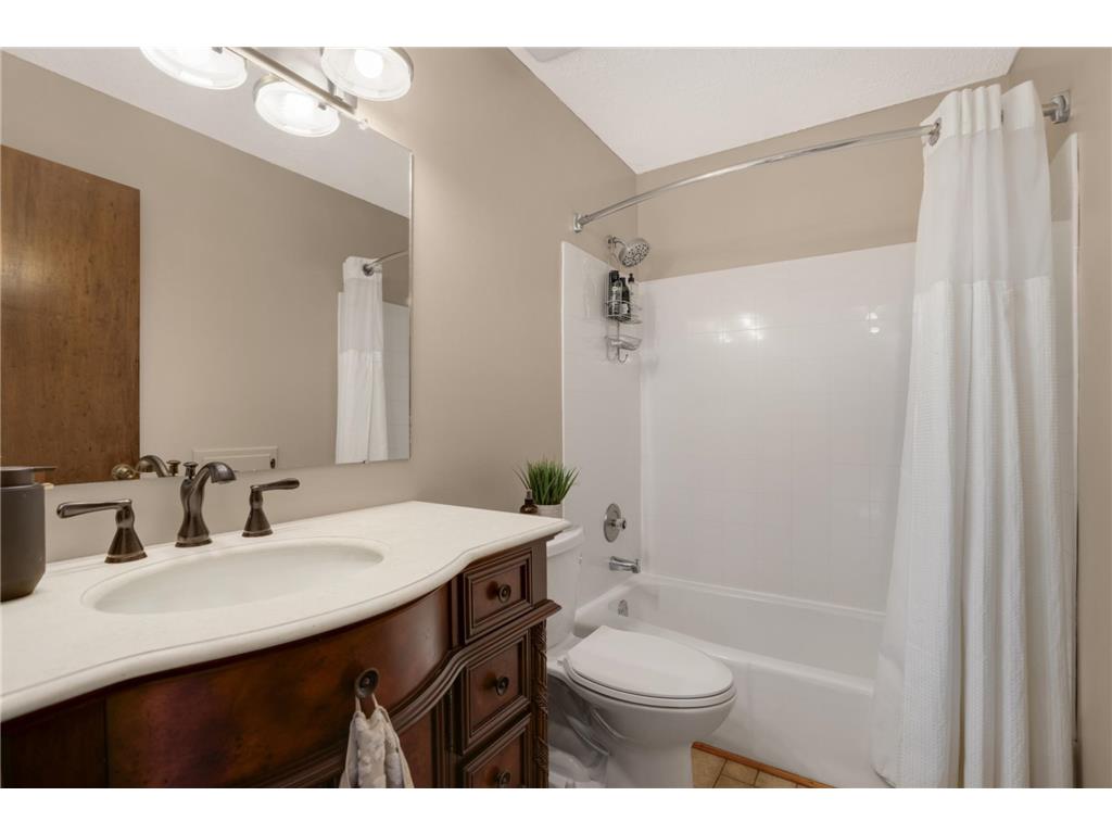 17137 Franchise Way Lakeville MN 55024 7076462 image22