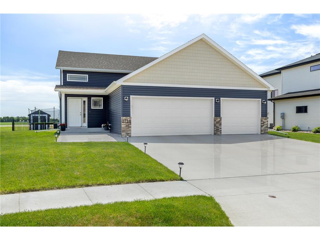 1714 75th Avenue S Fargo ND 58104 7085971 image1