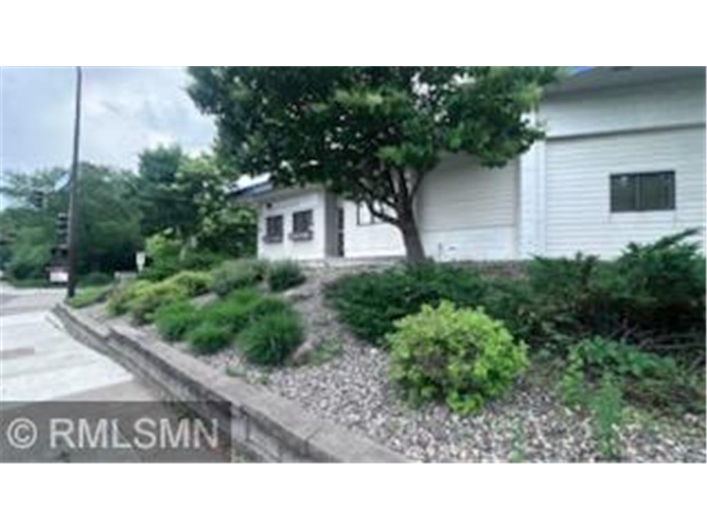 1714 E Hennepin Avenue Minneapolis MN 55414 7086681 image9