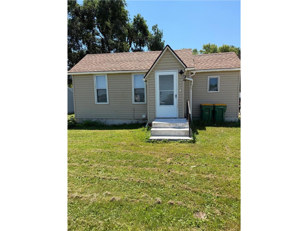 1714 SE Marshall Street Albert Lea MN 56007 7108809 image1