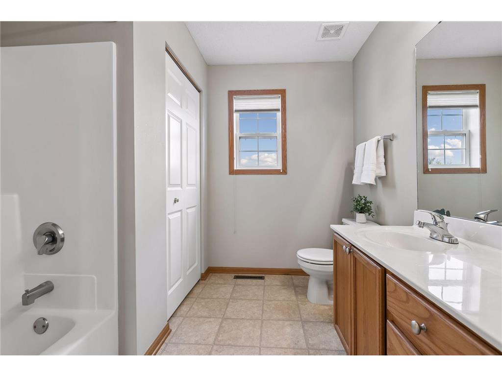 17141 90th Place N Maple Grove MN 55311 7045176 image28