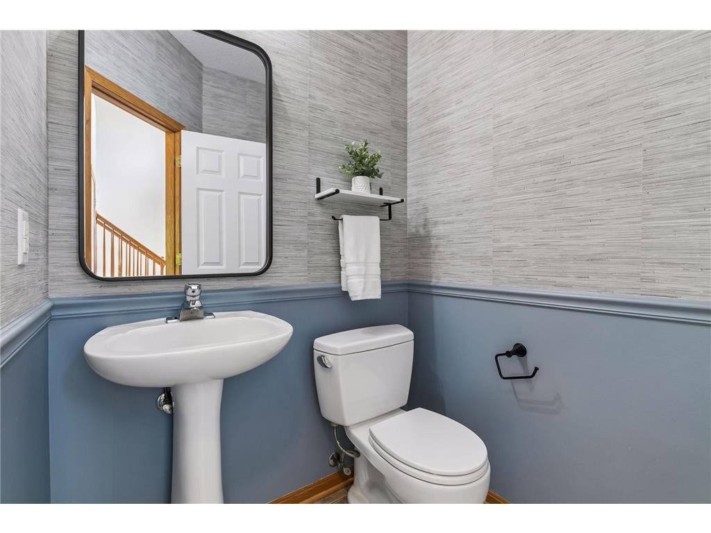 17141 90th Place N Maple Grove MN 55311 7045176 image35