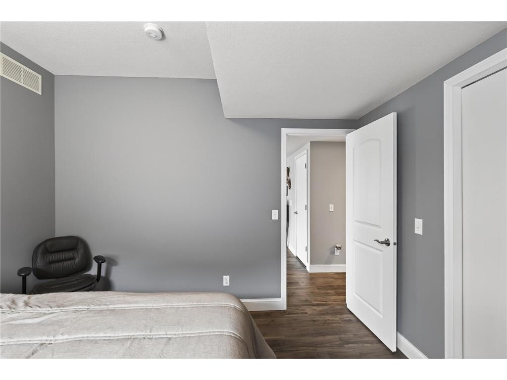 17141 Jackson Trail Lakeville MN 55044 - Goose Lake 7026357 image39