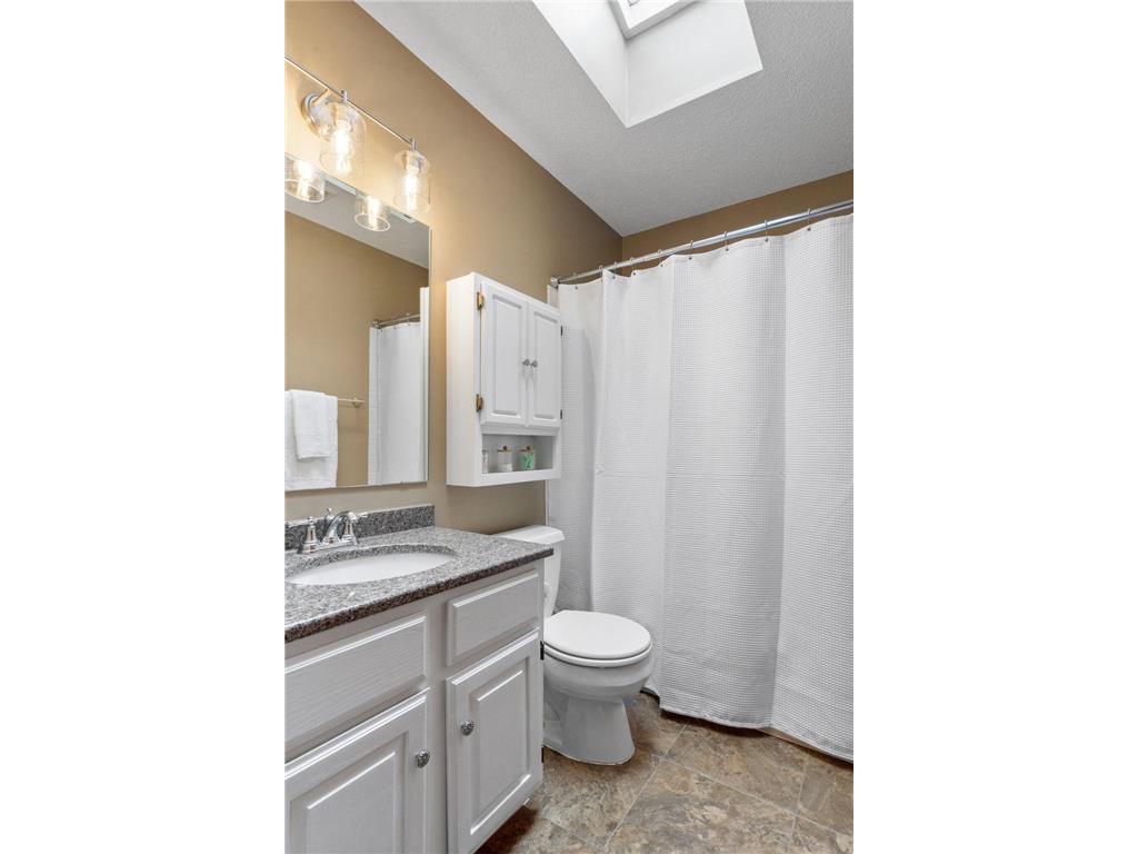 17149 Hayes Avenue Lakeville MN 55044 7080424 image18