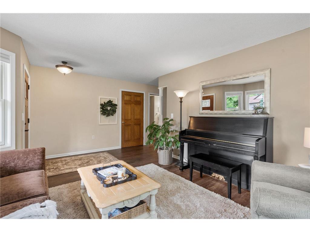 17149 Hayes Avenue Lakeville MN 55044 7080424 image4