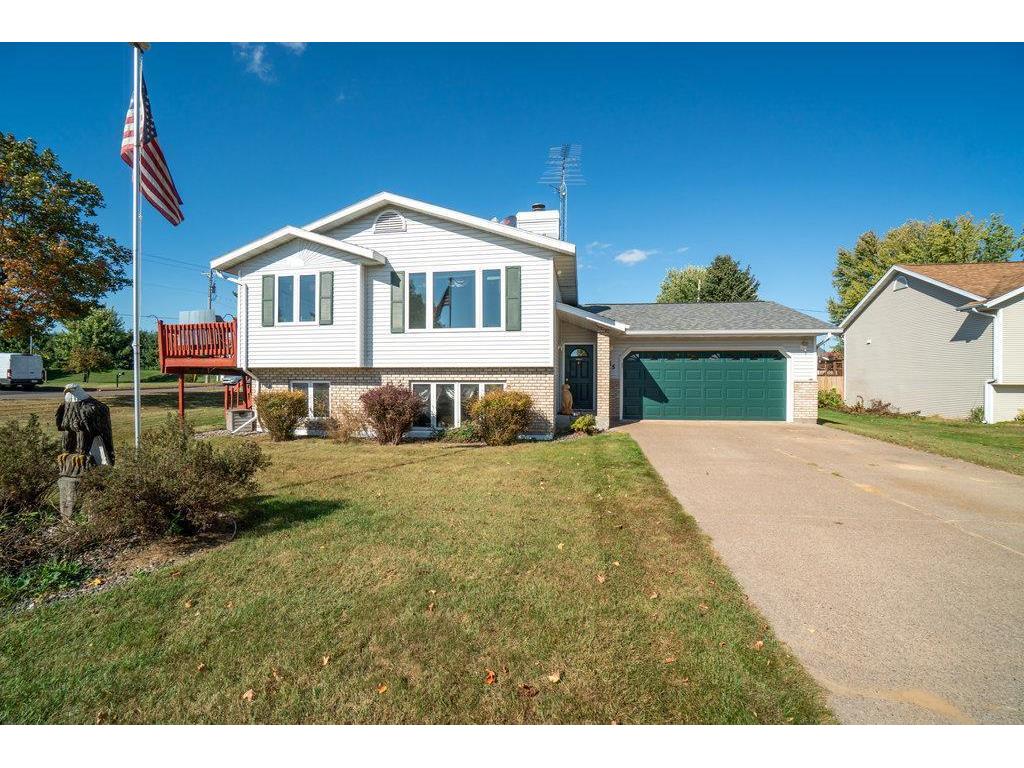 1715 5th Avenue Bloomer WI 54724 6612523 image1