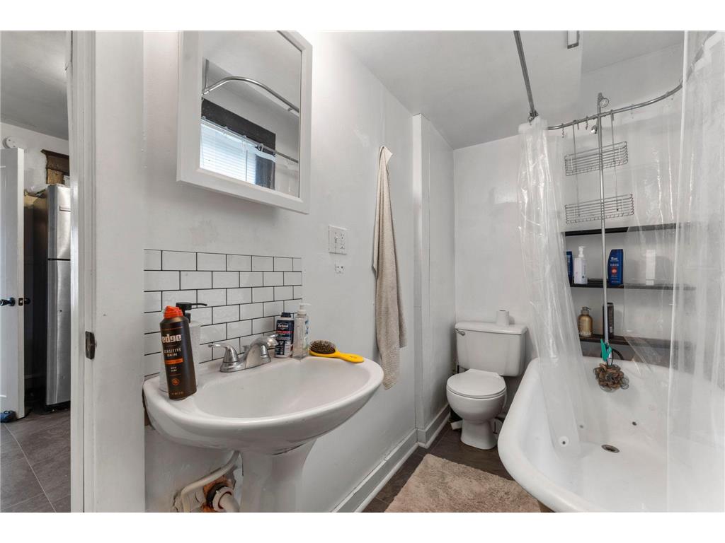 1715 6th Street NE Minneapolis MN 55413 7066861 image18