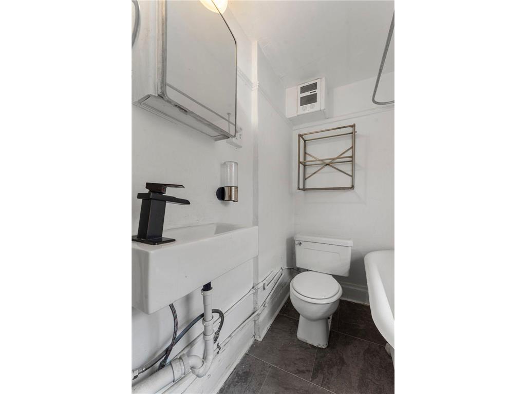 1715 6th Street NE Minneapolis MN 55413 7066861 image36