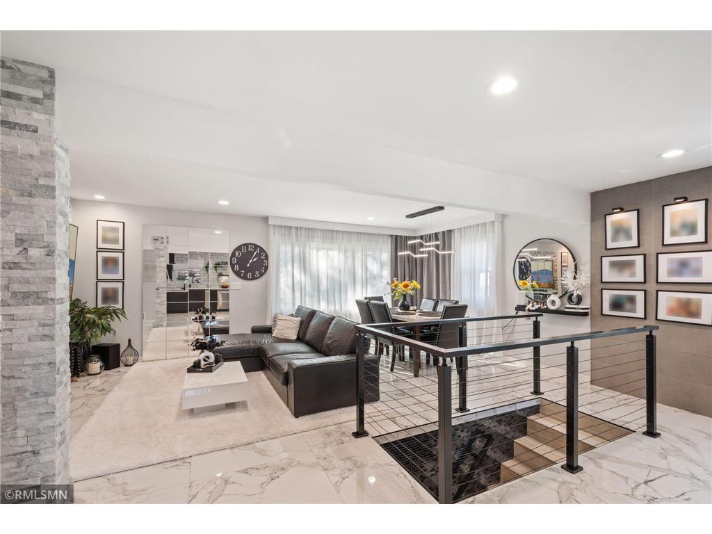 1715 Hillview Road Shoreview MN 55126 7021799 image10