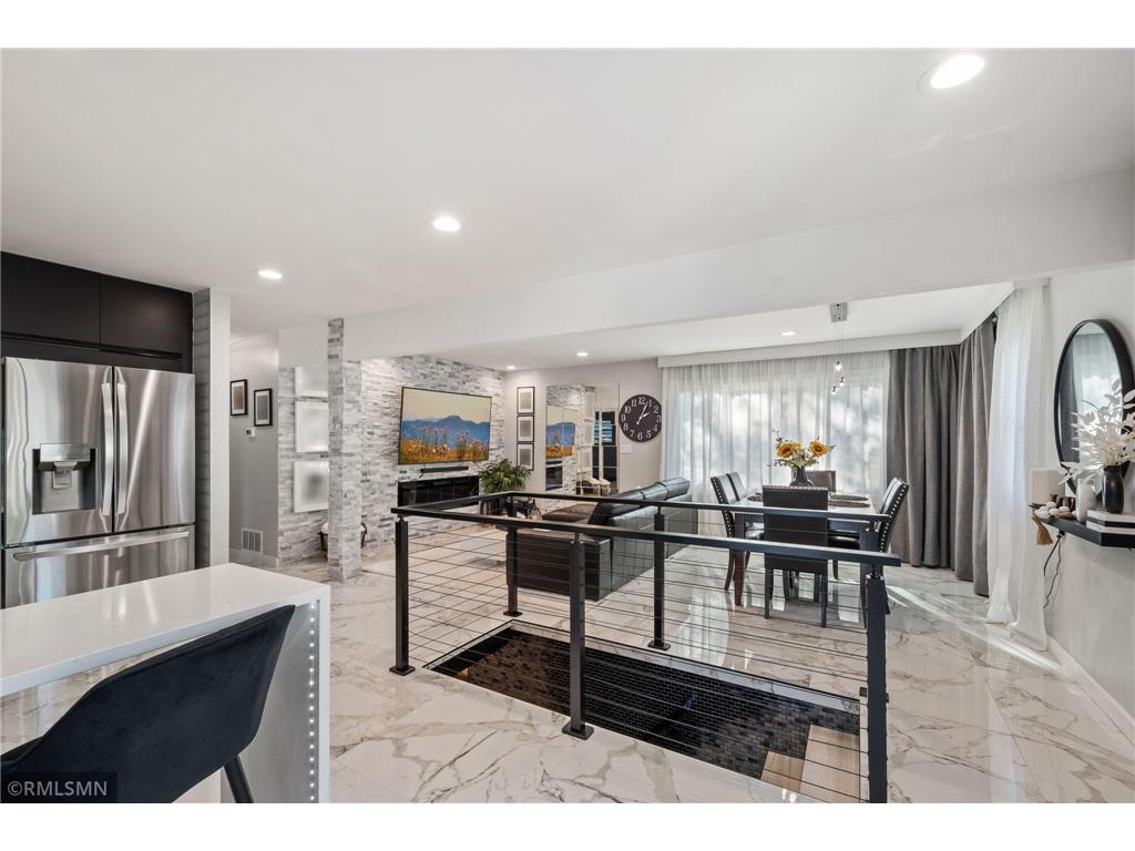 1715 Hillview Road Shoreview MN 55126 7021799 image11