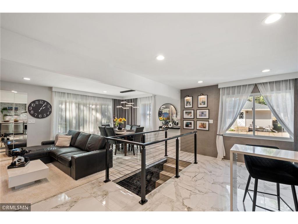 1715 Hillview Road Shoreview MN 55126 7021799 image22