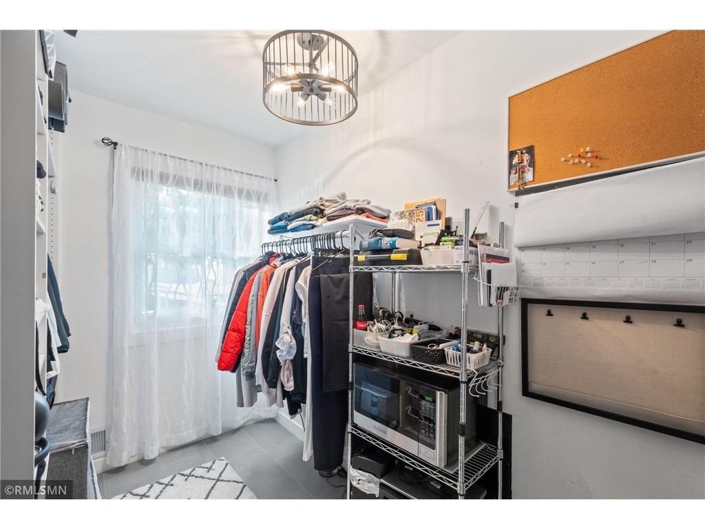 1715 Hillview Road Shoreview MN 55126 7021799 image26