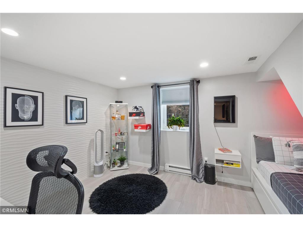 1715 Hillview Road Shoreview MN 55126 7021799 image28