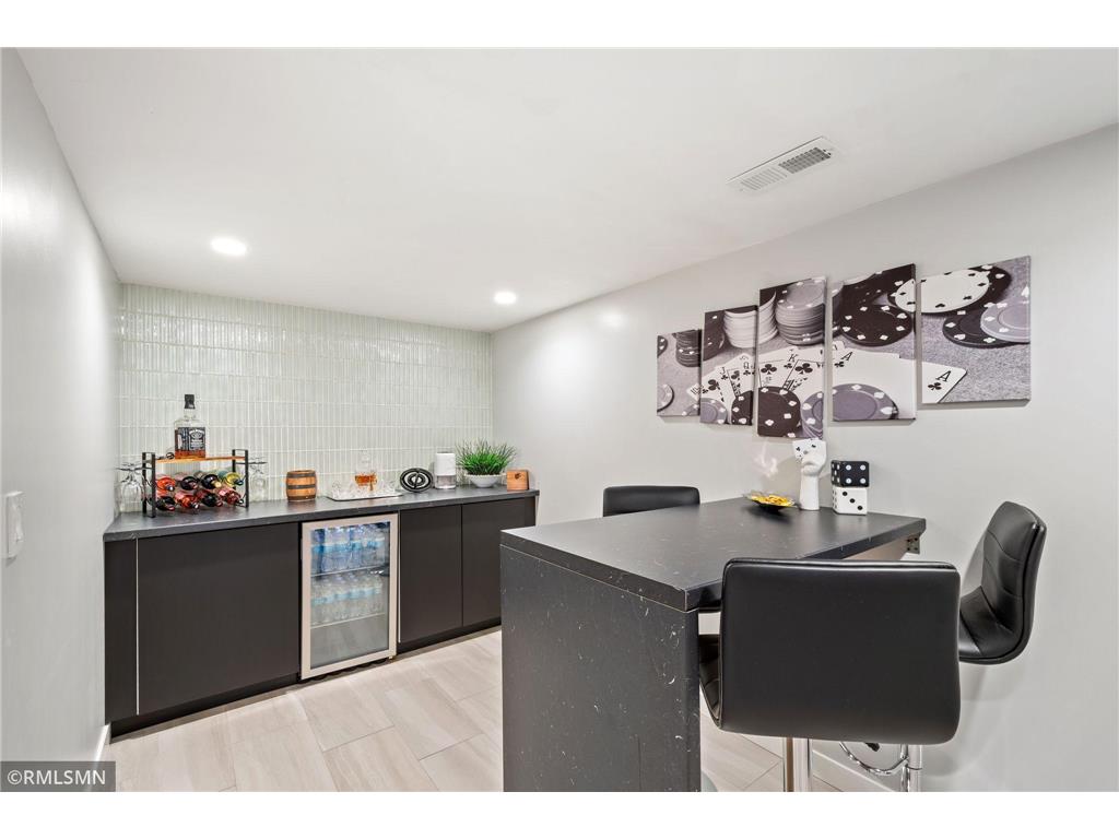 1715 Hillview Road Shoreview MN 55126 7021799 image32