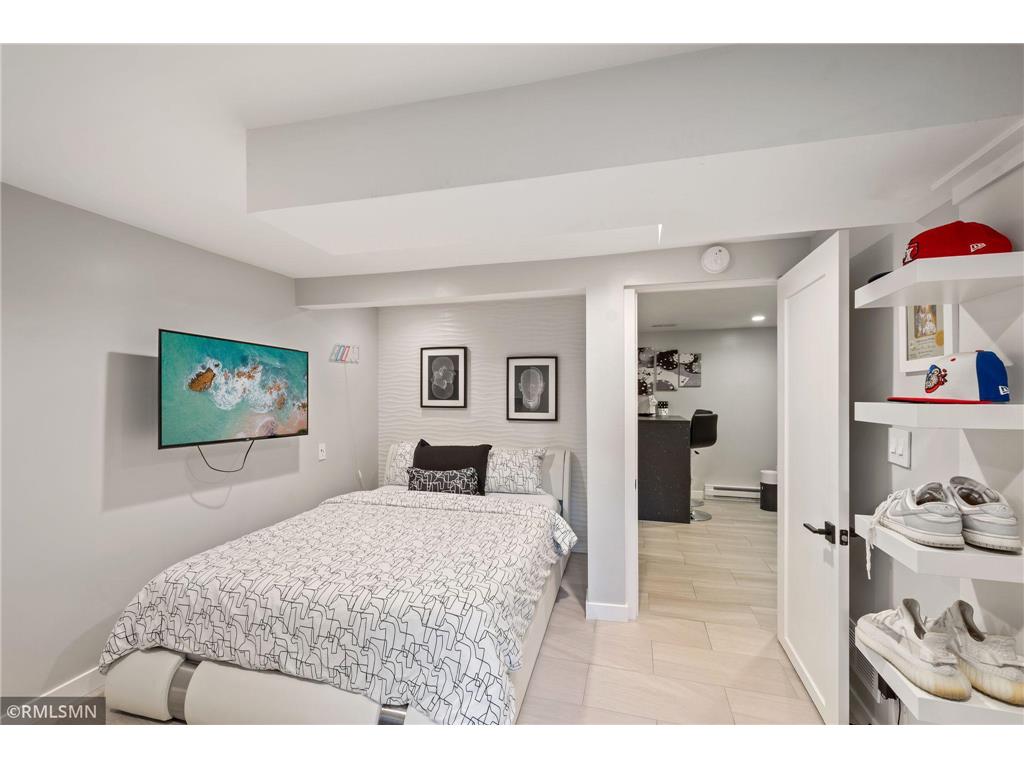 1715 Hillview Road Shoreview MN 55126 7021799 image34