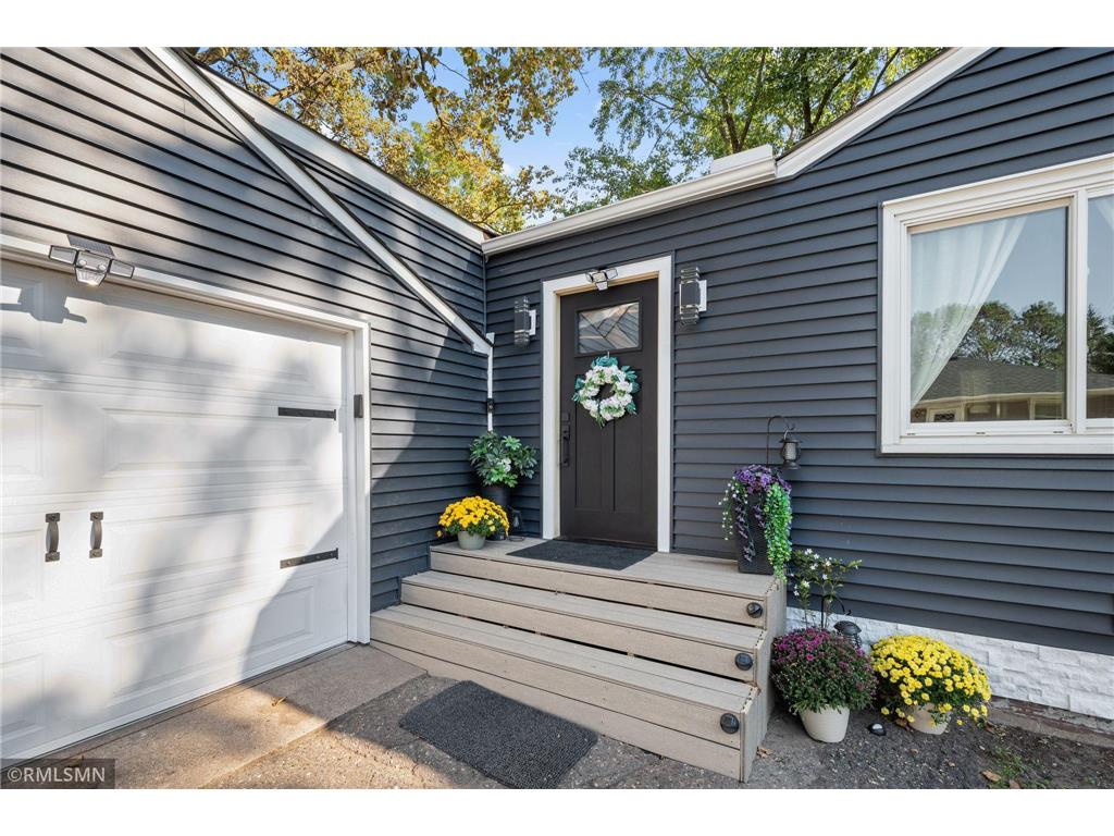 1715 Hillview Road Shoreview MN 55126 7021799 image5