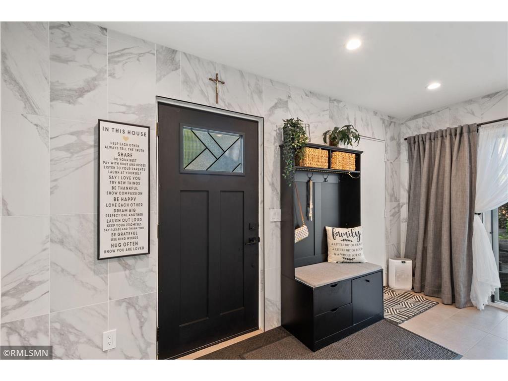 1715 Hillview Road Shoreview MN 55126 7021799 image9