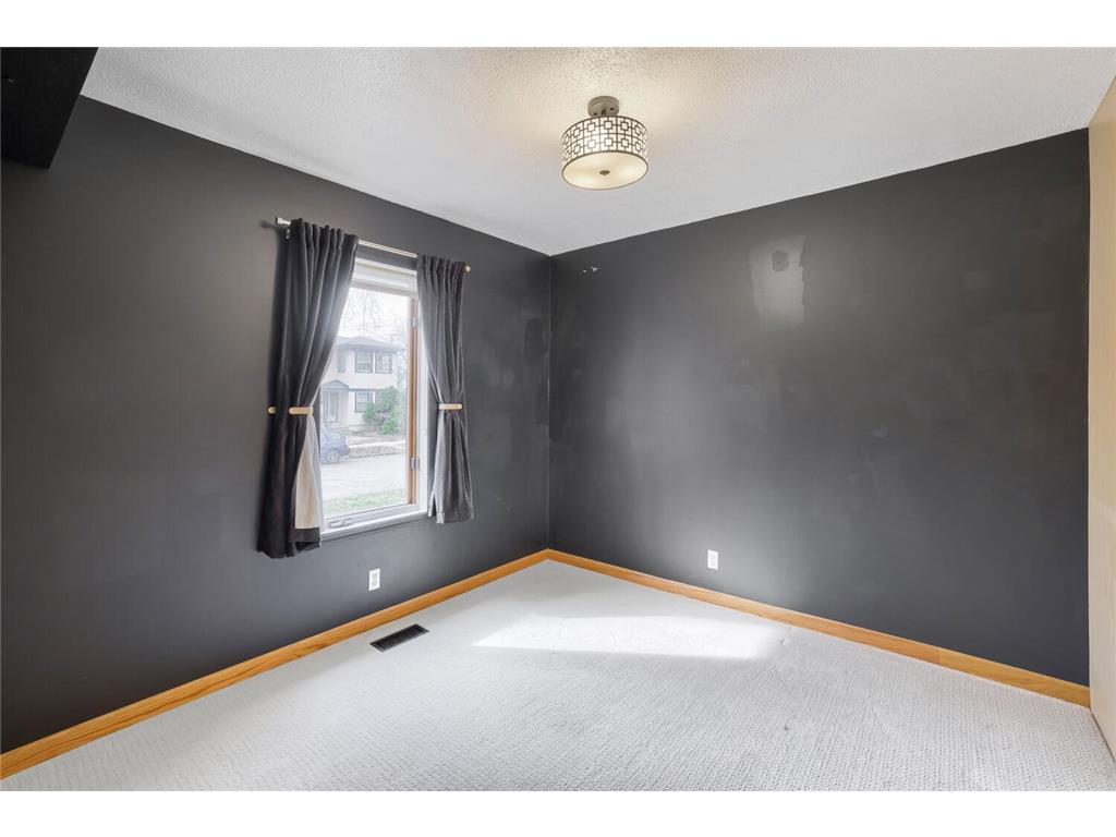 1715 Lincoln Street NE Minneapolis MN 55413 7054558 image14