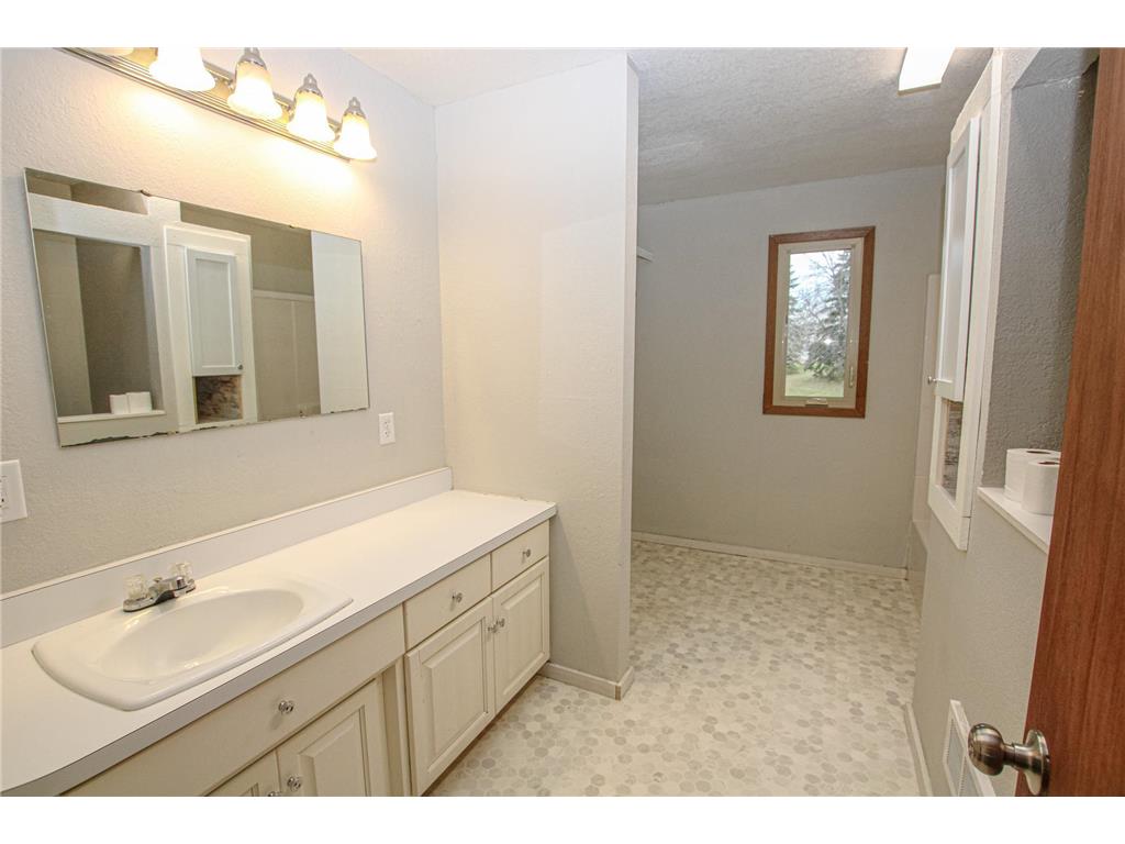 1715 Nokomis Street Alexandria MN 56308 6813026 image12