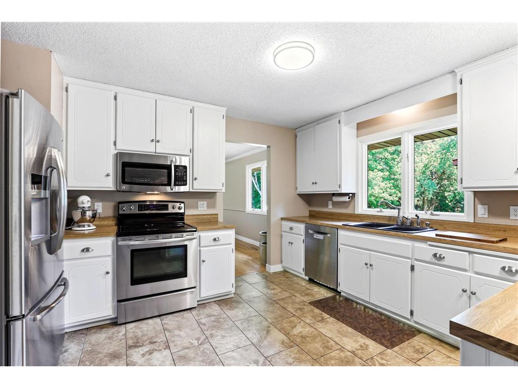 17152 Gage Way Lakeville MN 55024 7101425 image13