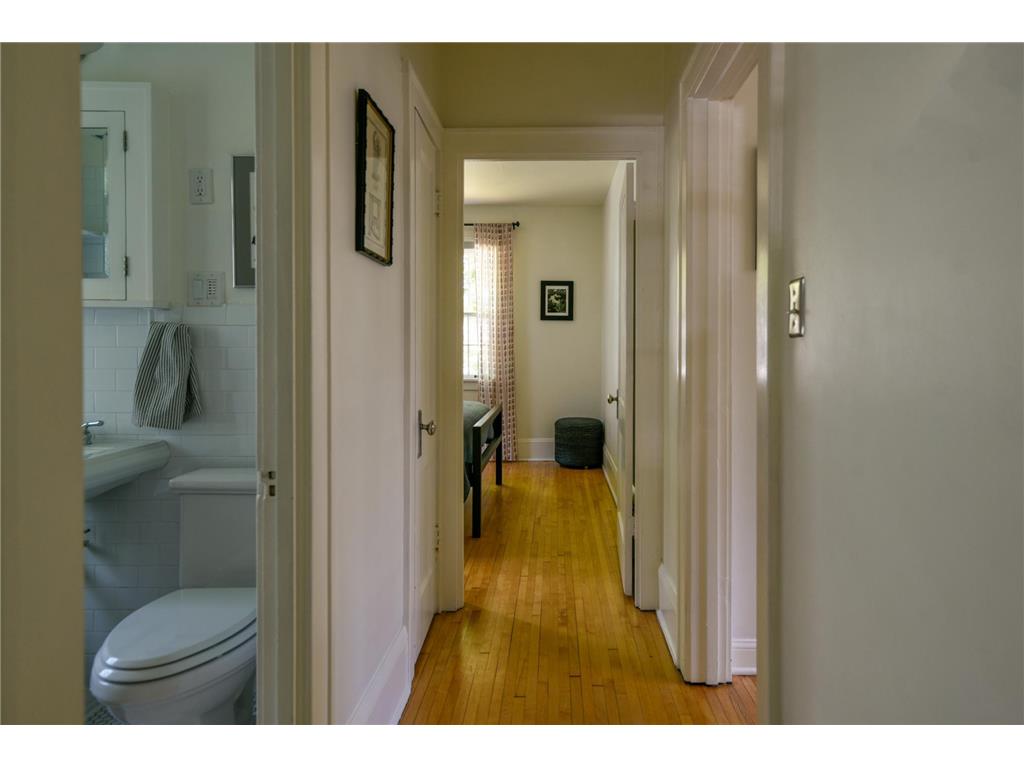 1716 Juliet Avenue Saint Paul MN 55105 7085107 image24
