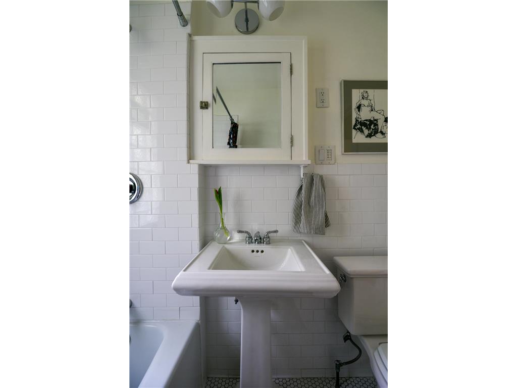 1716 Juliet Avenue Saint Paul MN 55105 7085107 image26