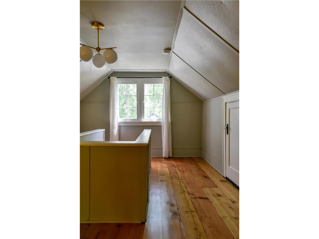 1716 Juliet Avenue Saint Paul MN 55105 7085107 image32