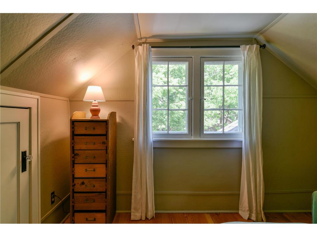1716 Juliet Avenue Saint Paul MN 55105 7085107 image37