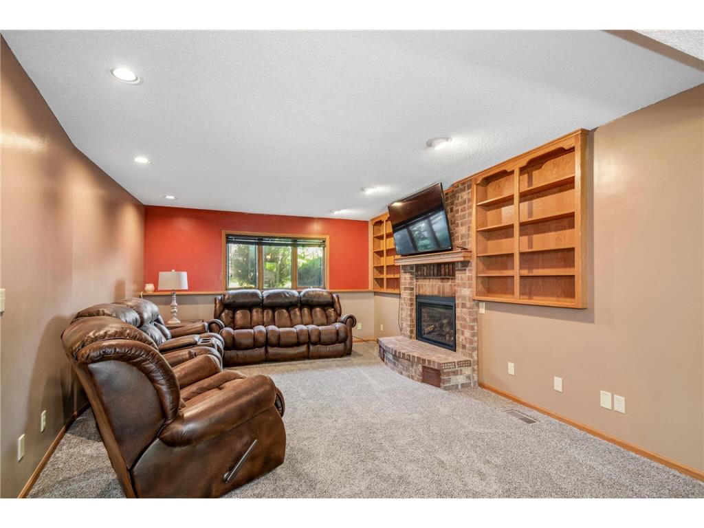 17160 Hamilton Drive Lakeville MN 55044 7098143 image4