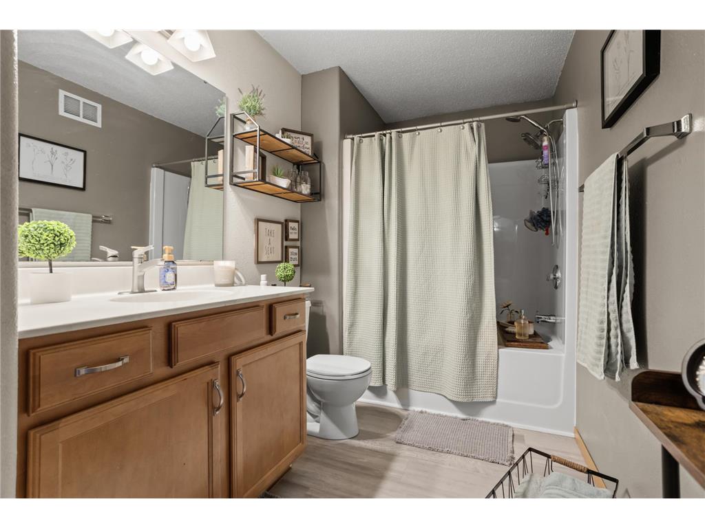 1717 13th Street E West Fargo ND 58078 7099763 image9