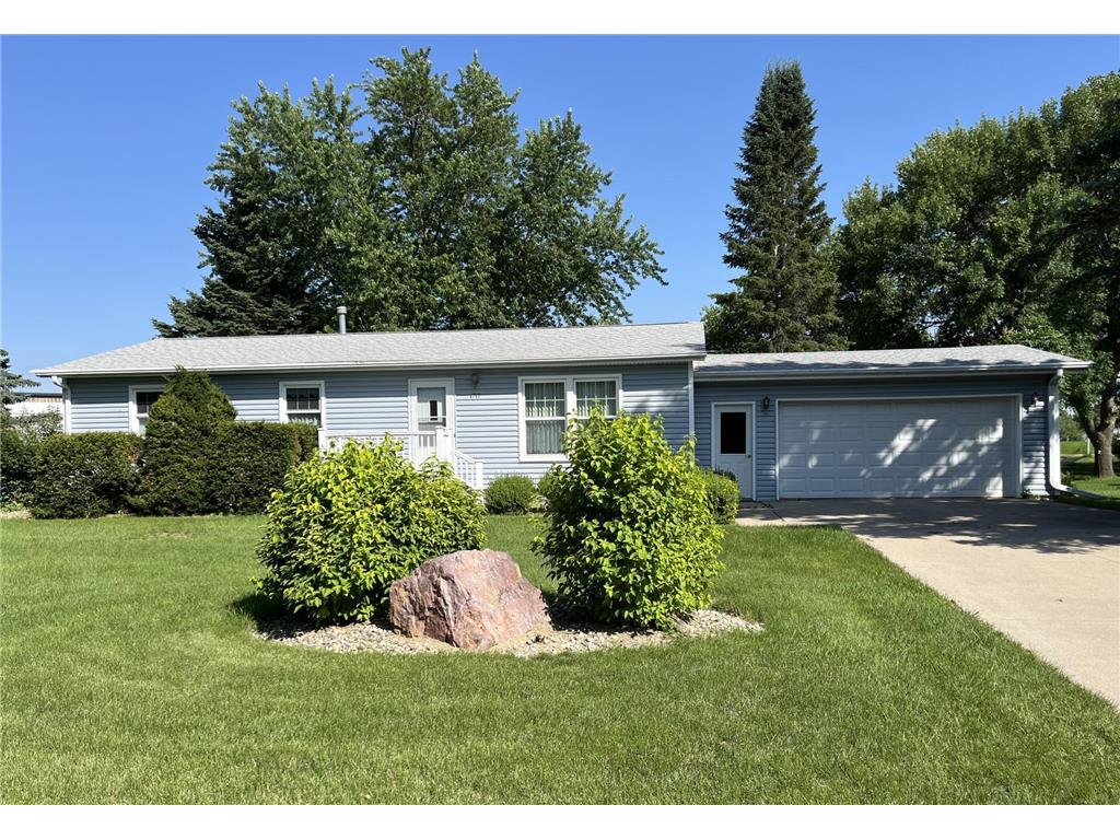1717 Langley Street Windom MN 56101 6745270 image1