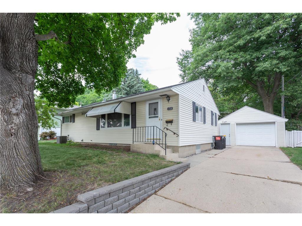 1718 3rd Avenue NE Rochester MN 55906 6381200 image1